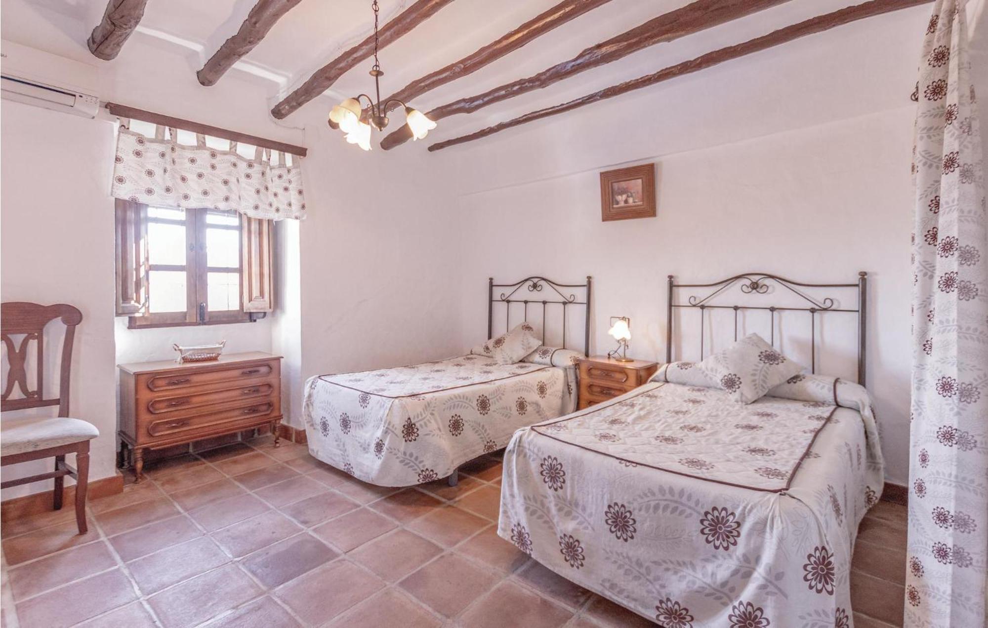 8 Bedroom Lovely Home In Iznajar Exterior photo